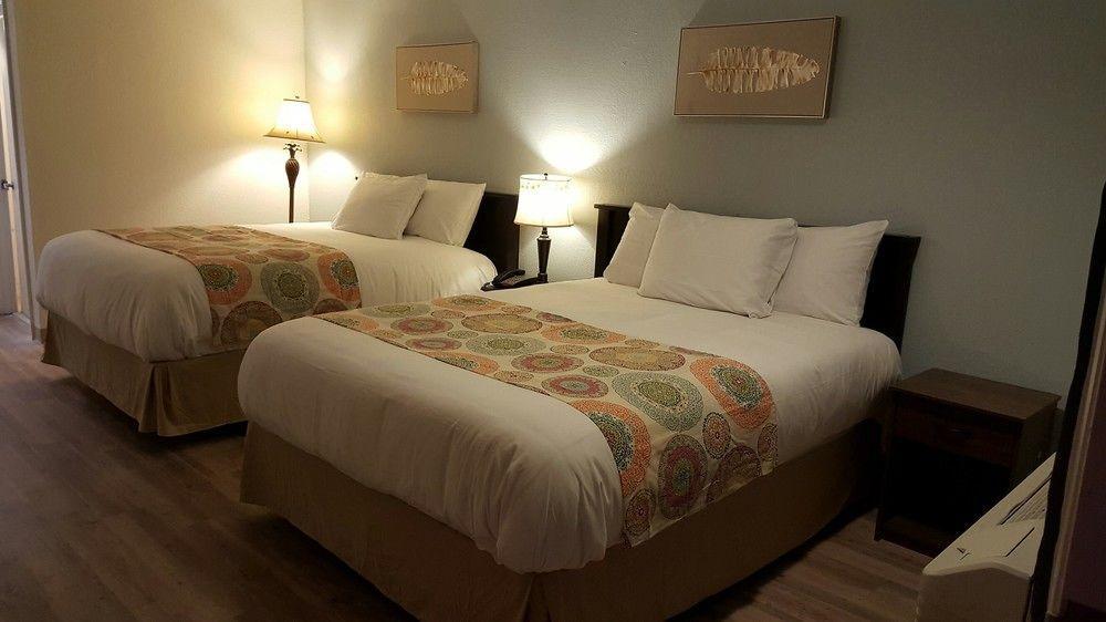 Tricove Inn & Suites Джэксонвиль Экстерьер фото